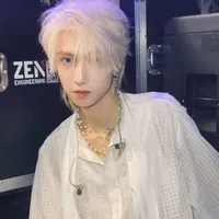 Đồng Vũ Khôn " anh "