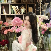 vương vân Thư( chị nam9)