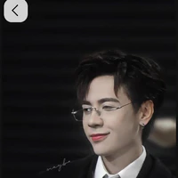 quang hùng