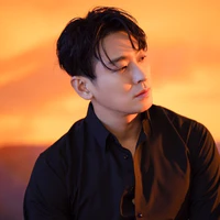 Baek Kang Hyuk • Giáo sư