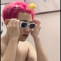 t/g vừa ỈA vừa viết chuyện 🥰