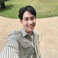 song luân ( anh của q . anh )