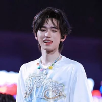 Tống Á Hiên