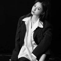 [Viên Nhất Kỳ] –[Chị]