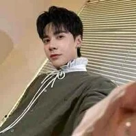 Quang hùng master D