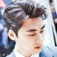 ba hùng