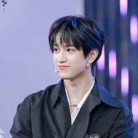 Ngao Tử Dật