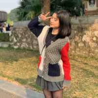 Tác giả đẹp gái :)
