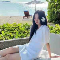 Lee Hyeri (cô)