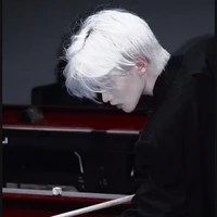 Nhất Vương Nhật Hào /nam9