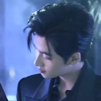 Hùng Huỳnh