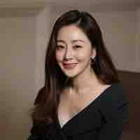 Mẹ cô