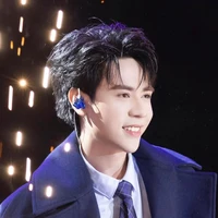 Quang Hùng ( QH mát tơ đi )