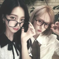 Con Nhỏ Tác Giả