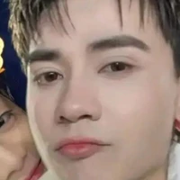 q.hùng