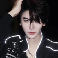 Chu Chí Minh ( papa bé )