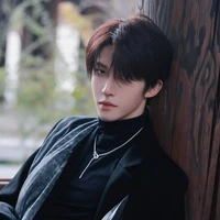 Trương Hòa Khang ( papa anh,gã 1