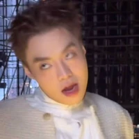 Kẹo Bônq nè chứ ai