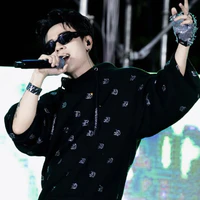 Quangg Hùngg
