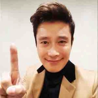 Lee Byung Hun(gvien toán 4)