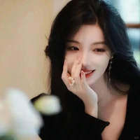 Hạ Thanh Quỳnh (n9)