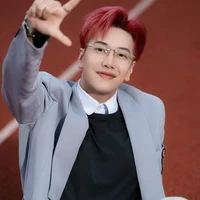 Lou Hoàng