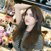 Charlotte Austin(nàng)