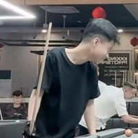 Vương Thuyên ( Yiwei )