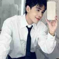 Q.Hùng
