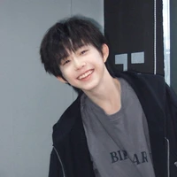 Trần Dịch Hằng _H