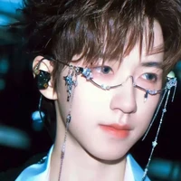 Hạ Tuấn Lâm(Anh)