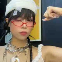 Nguyễn Thảo Linh_Tlinh