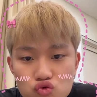 dương đeo mic