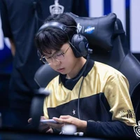 Phoenix <Đạt>