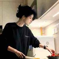 Phạm Bảo Vy_quản lý 