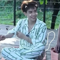 mọi người có mặt ở đó