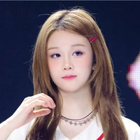 Pharita Boonpakdeethaveeyod(Chị)