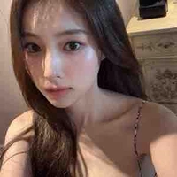 Kang Hyewon (nàng)
