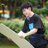 hùng