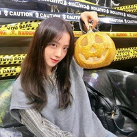 Kim JiSoo ( y)