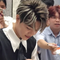 hoàng đức duy