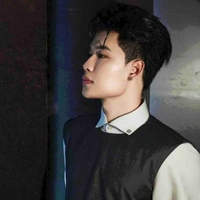 Quang Khắc Trung [ Chun ]