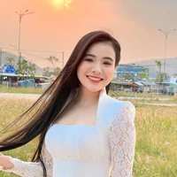 TUYẾT TRANG