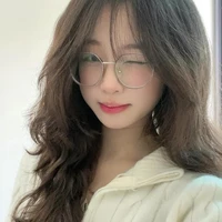 Hạ Vy