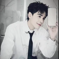 Lê Quang Hùng (phone)