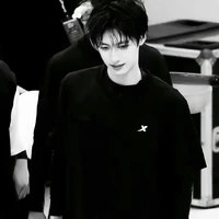 Chu Chí Hâm - hắn