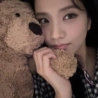 Kim Jisoo [Em]