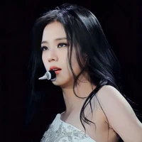 Jisoo(Staff)