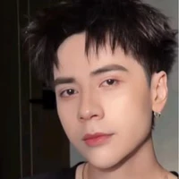 quang hùng