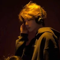 Tần Quan Cự Giải